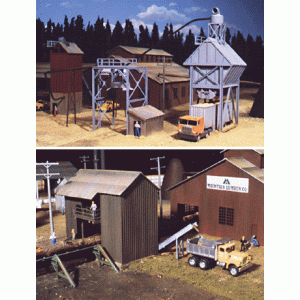 Walthers Cornerstone Sawmill Outbuildings