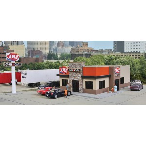 Walthers Cornerstone DQ Grill & Chill(R)